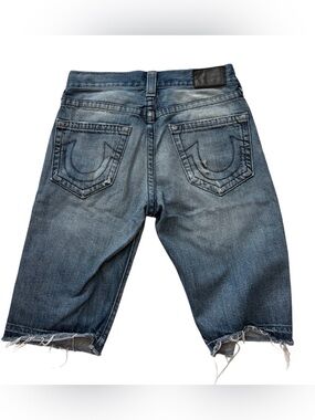 True Religion Dean Tapered Cut Off Button Front Jean Shorts Men’s Size 28 Knee